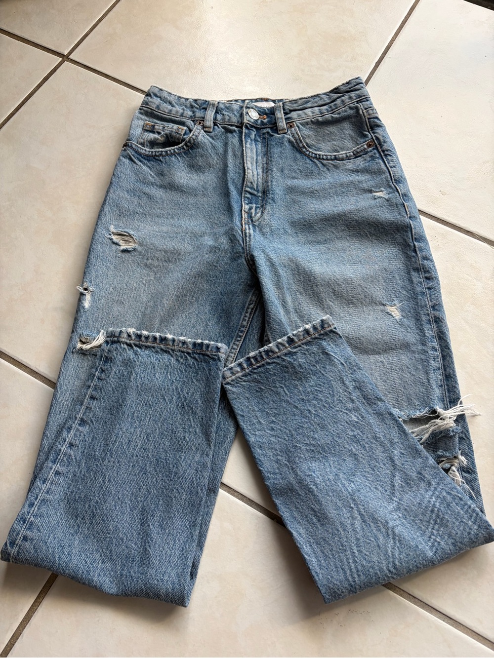 ZARA Blue Distressed Women's Jeans